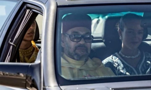 صورة للأميرة لالة خديجة مع الملك تشعل مواقع التواصل صورة للأميرة لالة خديجة مع الملك تشعل مواقع التواصل