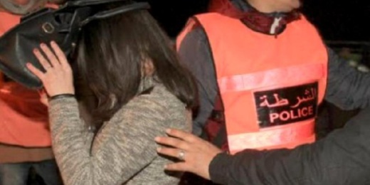 الكوكايين يجر فتاتين ورجل إلى السجن بالحسيمة الكوكايين يجر فتاتين ورجل إلى السجن بالحسيمة