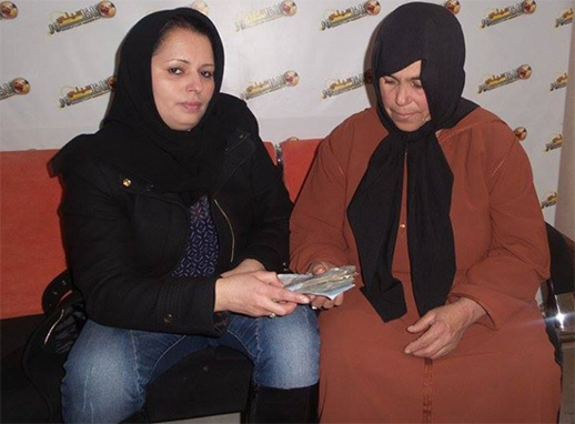 شابّة ناظورية مقيمة بالنرويج تتكبد مشقة السفر لإعانة شقيقتين معاقتين تطرقت ناظورسيتي لحالتيهما شابّة ناظورية مقيمة بالنرويج تتكبد مشقة السفر لإعانة شقيقتين معاقتين تطرقت ناظورسيتي لحالتيهما