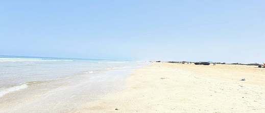 بين الإمكانيات والإهمال: صحفية زائرة تسلط الضوء على حالة شاطئ بوقانا في الناظور بين الإمكانيات والإهمال: صحفية زائرة تسلط الضوء على حالة شاطئ بوقانا في الناظور