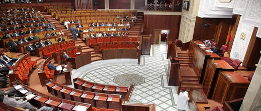 منتجات زراعية مشبوهة في الأسواق: تساؤلات واستياء والقضية تصل إلى البرلمان منتجات زراعية مشبوهة في الأسواق: تساؤلات واستياء والقضية تصل إلى البرلمان