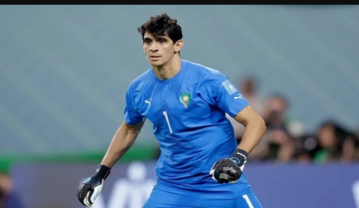 بسبب المنتخب الوطني.. ياسين بونو يرفض الإنضمام لريال مدريد بسبب المنتخب الوطني.. ياسين بونو يرفض الإنضمام لريال مدريد