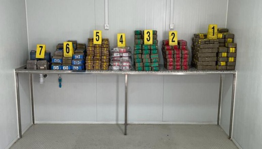 إفشال عملية لتهريب المخدرات كانت في طريقها إلى أوروبا إفشال عملية لتهريب المخدرات كانت في طريقها إلى أوروبا