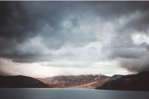 هكذا يستمطر المغرب السماء اصطناعيا لزيادة التساقطات هكذا يستمطر المغرب السماء اصطناعيا لزيادة التساقطات