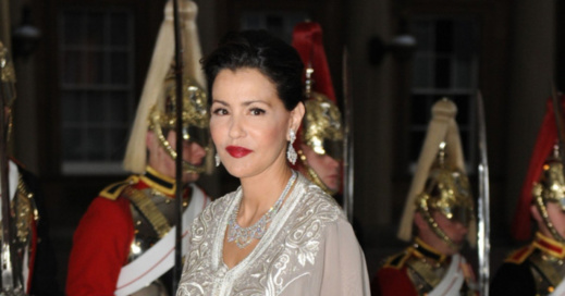 الأسرة الملكية والشعب المغربي يحتفلان بذكرى ميلاد الأميرة لالة مريم الأسرة الملكية والشعب المغربي يحتفلان بذكرى ميلاد الأميرة لالة مريم