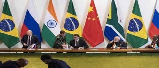 مجلة أتالايار الإسبانية.. الجزائر تتلقى صفعة من "بريكس" بسبب المغرب مجلة أتالايار الإسبانية.. الجزائر تتلقى صفعة من "بريكس" بسبب المغرب