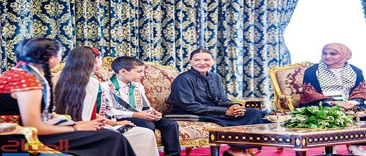 أطفال القدس يحضون باستقبال في القصر الملكي أطفال القدس يحضون باستقبال في القصر الملكي