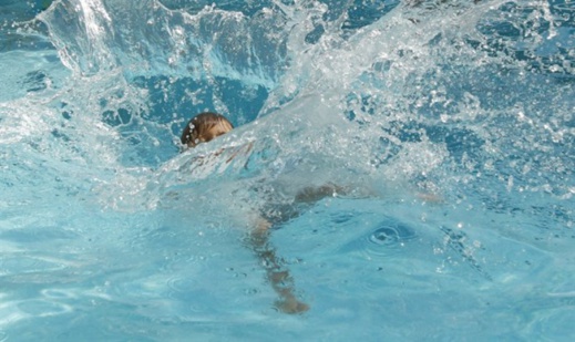 احتفلت بعيد ميلادها التاسع قبل غرقها.. انتشال جثة طفلة مغربية بإسبانيا من بركة ماء احتفلت بعيد ميلادها التاسع قبل غرقها.. انتشال جثة طفلة مغربية بإسبانيا من بركة ماء