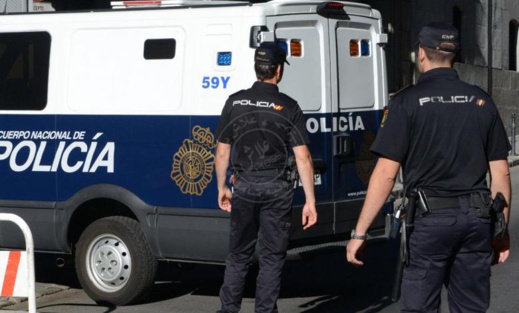 قتل قاصر بالناظور.. إسبانيا توقف مغربيا مطلوب لدى السلطات المغربية قتل قاصر بالناظور.. إسبانيا توقف مغربيا مطلوب لدى السلطات المغربية