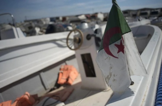 نادي محامي المغرب يتعهد بملاحقة حرس الحدود الجزائري أمام القضاء الدولية نادي محامي المغرب يتعهد بملاحقة حرس الحدود الجزائري أمام القضاء الدولية