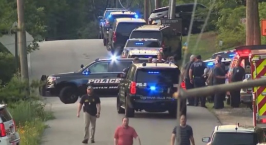 حادث إطلاق نار جديد بأمريكا يخلف قتلى وجرحى حادث إطلاق نار جديد بأمريكا يخلف قتلى وجرحى