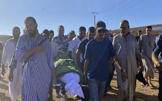 الجزائر توافق على طلب تسليم جثة ضحية إطلاق الرصاص إلى عائلته بالمغرب الجزائر توافق على طلب تسليم جثة ضحية إطلاق الرصاص إلى عائلته بالمغرب