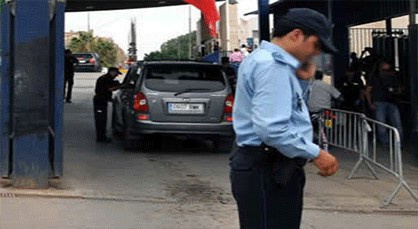 شرطة حدود بني أنصار توقف مواطنة بوسنية تستعمل جواز سفر مزور شرطة حدود بني أنصار توقف مواطنة بوسنية تستعمل جواز سفر مزور