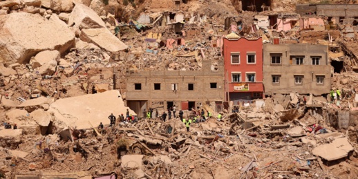 الشرطة تعتقل متهمين بالاستيلاء على التبرعات الموجهة لضحايا الزلزال الشرطة تعتقل متهمين بالاستيلاء على التبرعات الموجهة لضحايا الزلزال