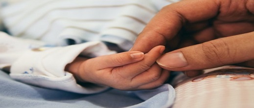 صحيفة أمريكية تتحدث عن قصة طفلة مغربية ولدت أثناء الزلزال صحيفة أمريكية تتحدث عن قصة طفلة مغربية ولدت أثناء الزلزال