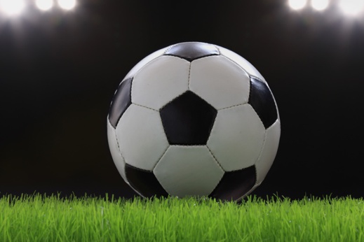 البحرين تعتزم شراء إحدى أعرق الأندية الأوربية ب1.3 مليار أورو البحرين تعتزم شراء إحدى أعرق الأندية الأوربية ب1.3 مليار أورو