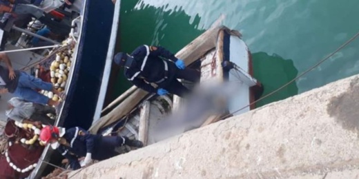 العثور على جثة شاب في شباك صيد بسواحل الحسيمة العثور على جثة شاب في شباك صيد بسواحل الحسيمة