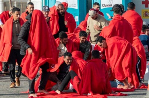 خفر السواحل الإسبانية تنقذ 48 مهاجرا سريا انطلقوا من سواحل الناظور خفر السواحل الإسبانية تنقذ 48 مهاجرا سريا انطلقوا من سواحل الناظور