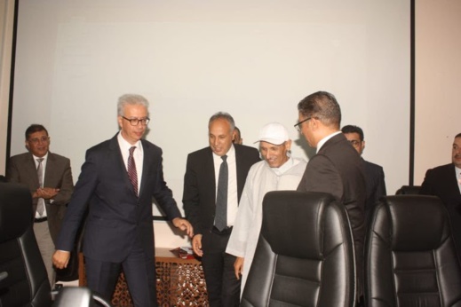 التفاتة رائعة من المنتخبين ل"مول البيشكليط" الذي كسب قلوب المغاربة التفاتة رائعة من المنتخبين ل"مول البيشكليط" الذي كسب قلوب المغاربة