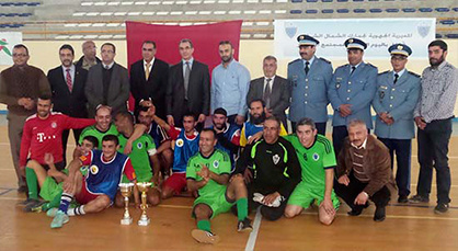 الجمارك في نزال كروي مع جمعية "كفى مخدرات" بالناظور احتفاء بالمجتمع المدني الجمارك في نزال كروي مع جمعية "كفى مخدرات" بالناظور احتفاء بالمجتمع المدني