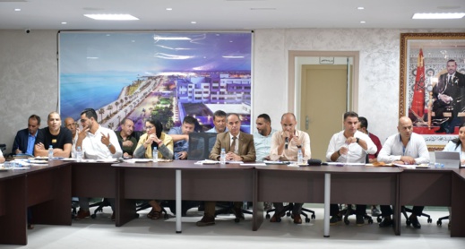 مجلس جماعة الناظور يصادق على جدول أعمال دورة أكتوبر مجلس جماعة الناظور يصادق على جدول أعمال دورة أكتوبر