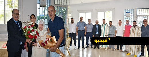 أسرة المركب العقاري بالناظور تكرم أحد متقاعديها أسرة المركب العقاري بالناظور تكرم أحد متقاعديها