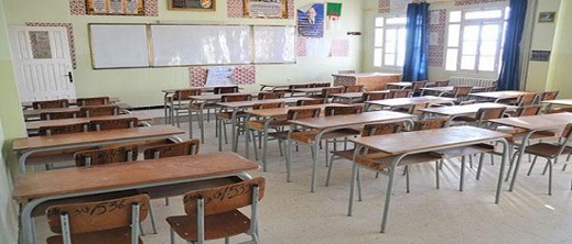 الأستاذ المتهم بالابتزاز يرد على الاتهامات الأستاذ المتهم بالابتزاز يرد على الاتهامات