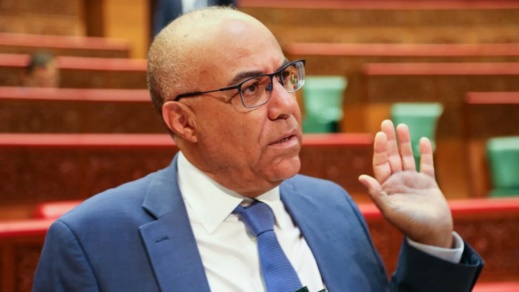 وزير التعليم العالي يتعرض لحادثة سير بسيارته وزير التعليم العالي يتعرض لحادثة سير بسيارته