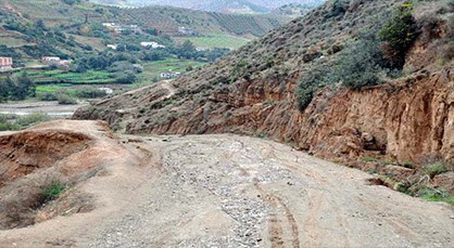 معاناة سكان القرى الجبلية بتمسمان مع هشاشة البنية الطرقية تتزايد خلال فصل الشتاء