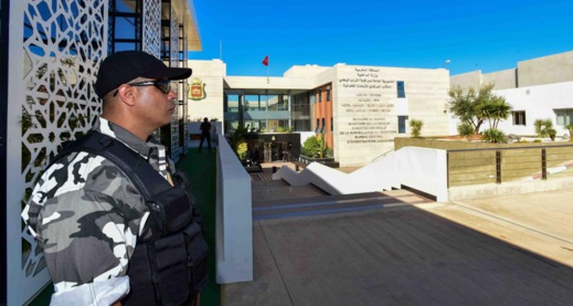 اعتقال 4 أفراد كانوا يحضرون لتنفيذ أعمال إرهابية اعتقال 4 أفراد كانوا يحضرون لتنفيذ أعمال إرهابية