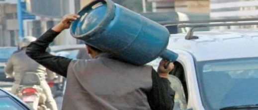 تحذير من انزلاق كل المغاربة إلى خط الفقر بسبب الإجراءات الحكومية الخطيرة تحذير من انزلاق كل المغاربة إلى خط الفقر بسبب الإجراءات الحكومية الخطيرة