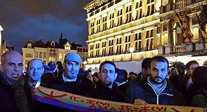 إعتقال نشطاء أمازيغ ببلجيكا بعد إحتجاجهم على تصريحات عنصرية لعمدة أونفرس‎