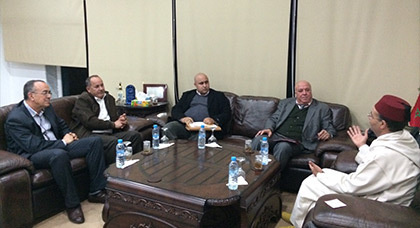 عامل الإقليم يستقبل وفدا عن حزب "الكتاب" ويعد بمعالجة المشاكل التي تعاني منها جماعة بوعرك عامل الإقليم يستقبل وفدا عن حزب "الكتاب" ويعد بمعالجة المشاكل التي تعاني منها جماعة بوعرك