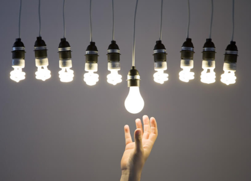 الحكومة تقرر عدم الزيادة في أسعار الماء والكهرباء الحكومة تقرر عدم الزيادة في أسعار الماء والكهرباء