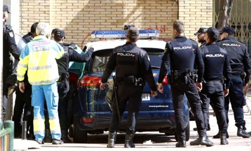 تفكيك شبكة إسبانية تقوم بتزوير عقود الكراء لتسوية وضعية "الحراكة" بمليلية تفكيك شبكة إسبانية تقوم بتزوير عقود الكراء لتسوية وضعية "الحراكة" بمليلية