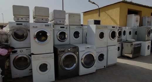 الحكومة تمنع إدخال الأثاث المنزلي المستعمل من الخارج الحكومة تمنع إدخال الأثاث المنزلي المستعمل من الخارج