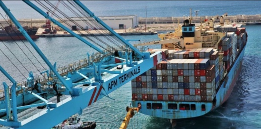 العثور على قنبلة داخل سفينة يستنفر السلطات العثور على قنبلة داخل سفينة يستنفر السلطات