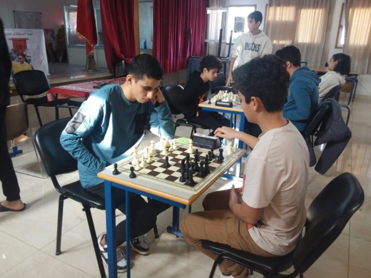 دوري هلال الناظور للشطرنج يؤثثه تألق لاعبي دار العلوم دوري هلال الناظور للشطرنج يؤثثه تألق لاعبي دار العلوم