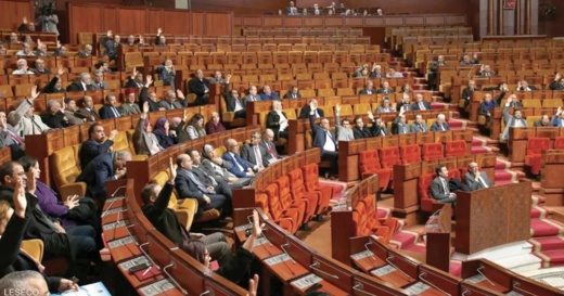 مواجهة حزبية بالبرلمان: المخطط الأخضر "من الخيمة خرج مايل" مواجهة حزبية بالبرلمان: المخطط الأخضر "من الخيمة خرج مايل"