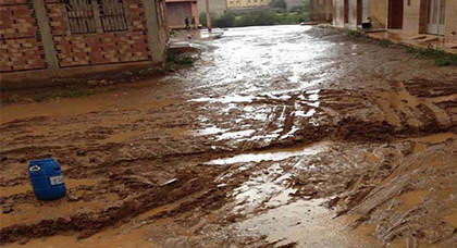 أمطار غزيرة ببن الطيب تحولها إلى برك مائية وتعري من جديد هشاشة البنية التحتية أمطار غزيرة ببن الطيب تحولها إلى برك مائية وتعري من جديد هشاشة البنية التحتية