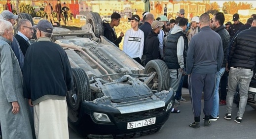 إصابات وخسائر مادية جسيمة إثر انقلاب سيارة في الطريق نحو مطار العروي إصابات وخسائر مادية جسيمة إثر انقلاب سيارة في الطريق نحو مطار العروي