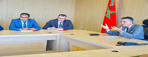 عامل الناظور يعيد هيكلة إدارة العمالة ويخلق خلية خاصة للتوجيه عامل الناظور يعيد هيكلة إدارة العمالة ويخلق خلية خاصة للتوجيه