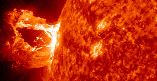 ناسا تحذر من عاصفة شمسية "خطيرة" وشيكة ناسا تحذر من عاصفة شمسية "خطيرة" وشيكة