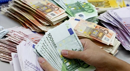 تحويلات المهاجرين بالخارج ترتفع مقارنة بالسنة الماضية