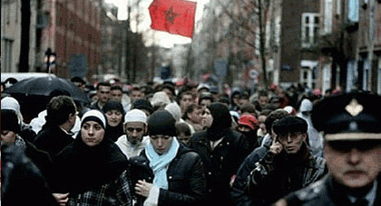 المغاربة أكثر الجنسيات الأجنبية بهولندا المغاربة أكثر الجنسيات الأجنبية بهولندا