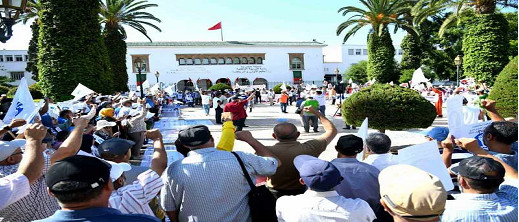 استطلاع: 80 % من المغاربة يرجعون سبب الاحتقان في التعليم إلى الإدارة غير الفعالة للملف من طرف الوزارة استطلاع: 80 % من المغاربة يرجعون سبب الاحتقان في التعليم إلى الإدارة غير الفعالة للملف من طرف الوزارة