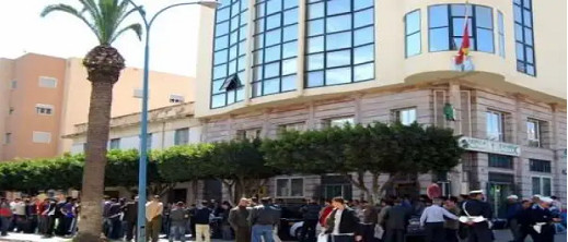 وزير الخارجية الإسباني يفتح تحقيقا في مزاعم بيع تأشيرات بـ 15 مليون في قنصلية الناظور وزير الخارجية الإسباني يفتح تحقيقا في مزاعم بيع تأشيرات بـ 15 مليون في قنصلية الناظور