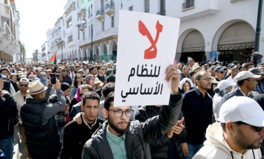 أساتذة الثانوي يتشبثون بالتصعيد ويعلنون عن إضراب جديد بعد العطلة أساتذة الثانوي يتشبثون بالتصعيد ويعلنون عن إضراب جديد بعد العطلة