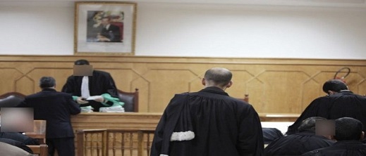 رئيس جماعة ونوابه أمام القضاء بتهمة تبديد أموال عمومية والتزوير رئيس جماعة ونوابه أمام القضاء بتهمة تبديد أموال عمومية والتزوير