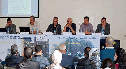 باحثون يتدارسون تاريخ مدينة ثازوضا الأثري باحثون يتدارسون تاريخ مدينة ثازوضا الأثري